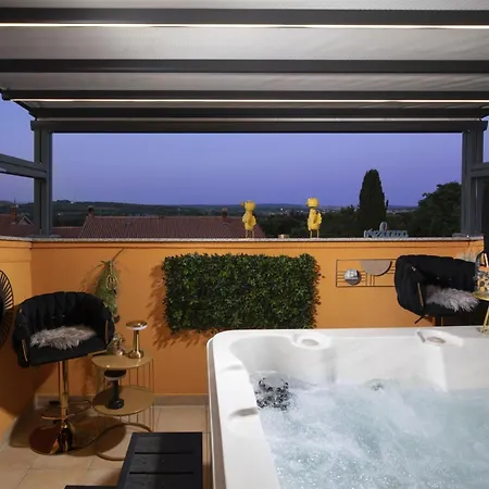 בית נופש Venus Mit Whirlpool- Sauna In By Interhome *