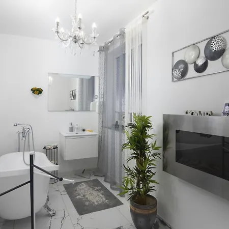 Venus Mit Whirlpool- Sauna In By Interhome